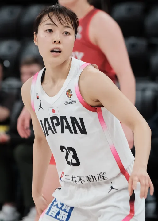 Mai Yamamoto playing basketball for Japan in 2026